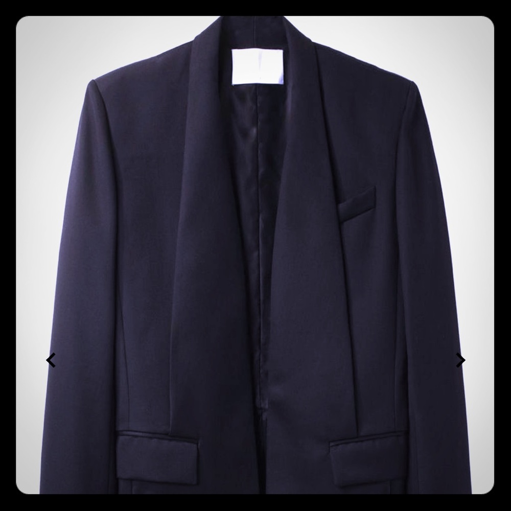 Beautiful Alexander Wang smoking black blazer!